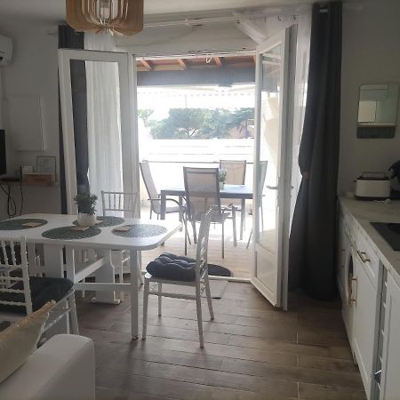 Appartement Jade Dans Residence Proche Tennis/ Centre Naturiste Agde Εξωτερικό φωτογραφία